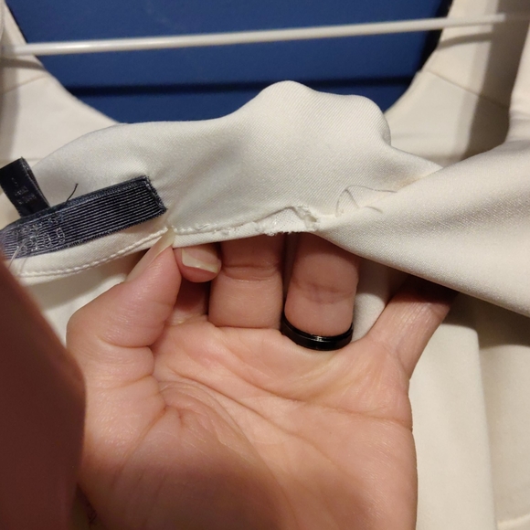 3/ $30 NWT guess dress - please view all photos - Picture 6 of 6